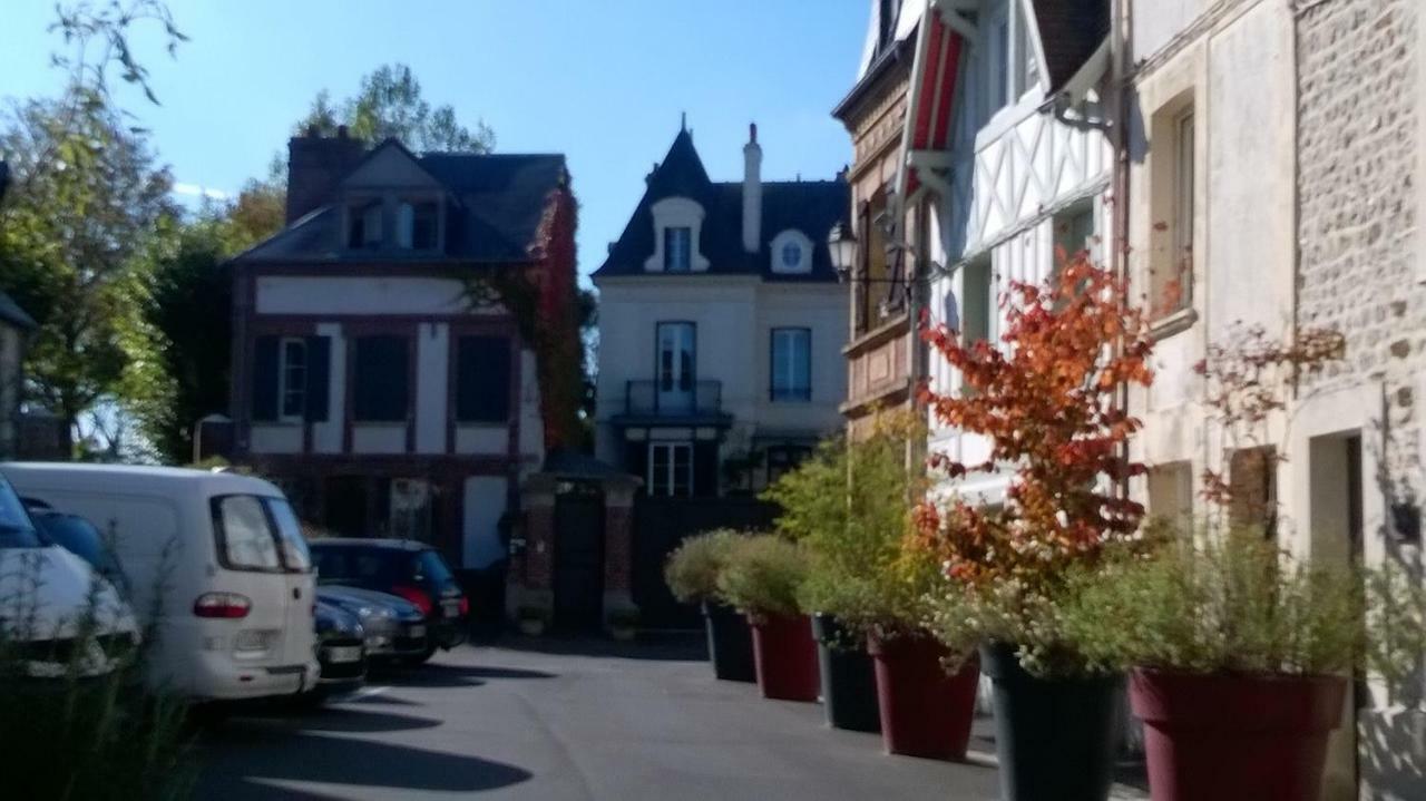 Вилла La P'Tite Normande Виллервиль Экстерьер фото