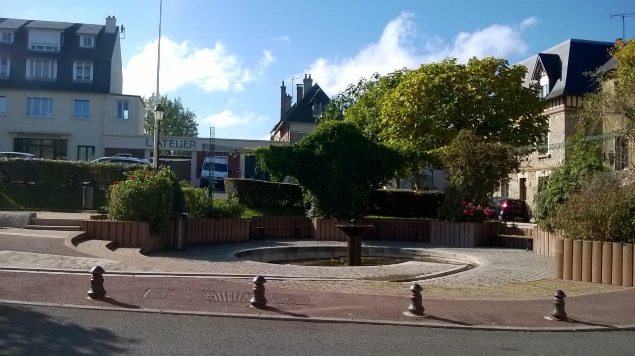 Вилла La P'Tite Normande Виллервиль Экстерьер фото